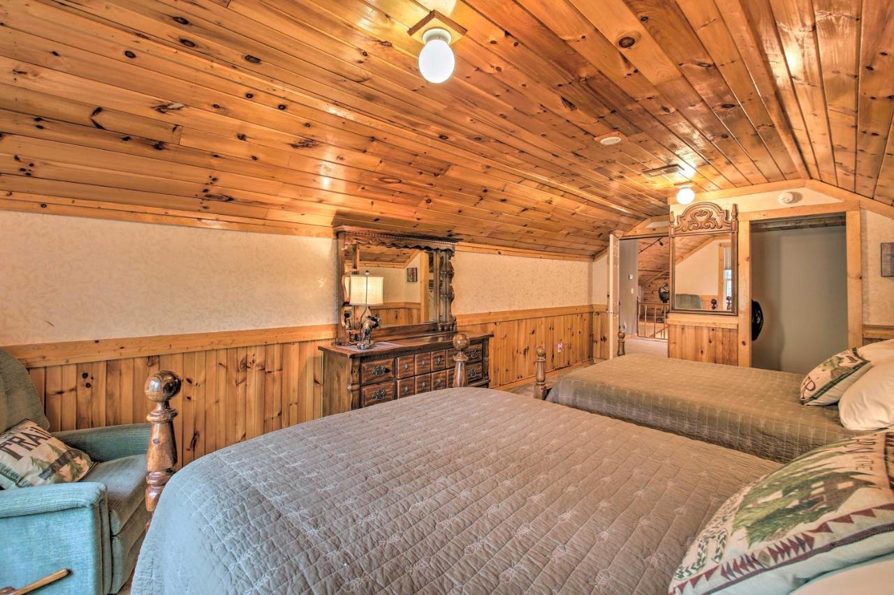 Lakeside Hot Springs Retreat With Kayaks And Boat Dock Hot Springs Village Экстерьер фото